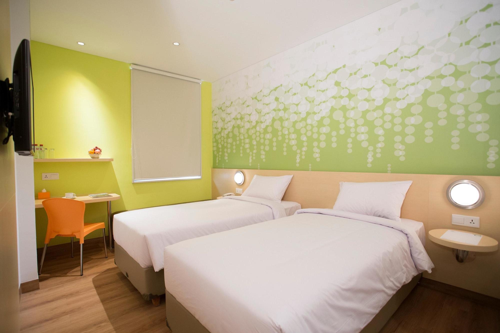 Zest Jemursari By Swiss-Belhotel International Surabaya Ngoại thất bức ảnh