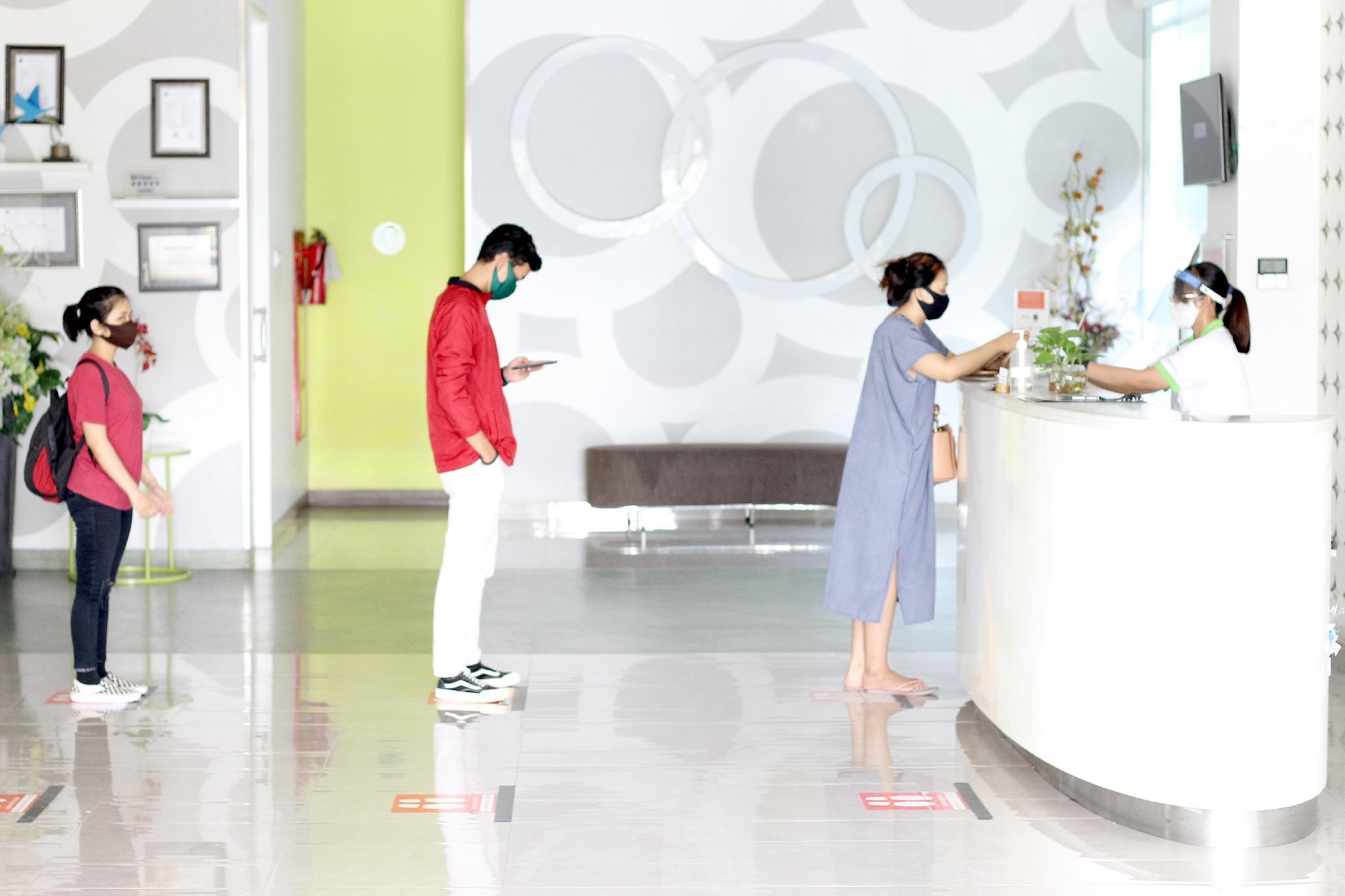Zest Jemursari By Swiss-Belhotel International Surabaya Ngoại thất bức ảnh