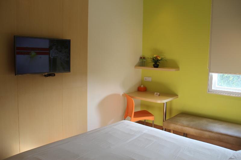 Zest Jemursari By Swiss-Belhotel International Surabaya Ngoại thất bức ảnh
